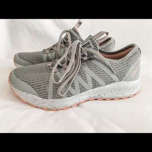 Versafoam Shift Grey Pink Shoes 8.5